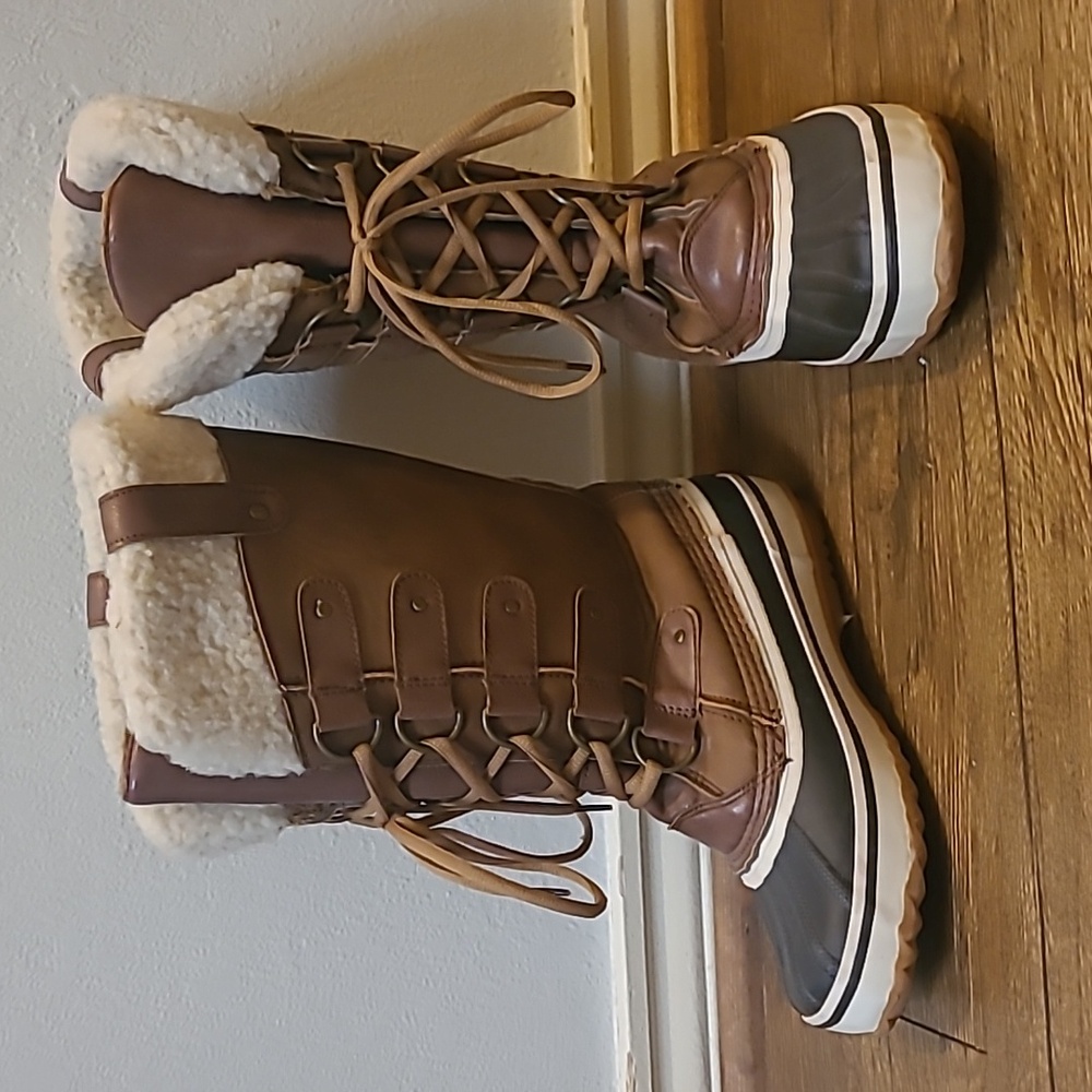 Portland Boot Company, 6M, Camel Brown Thinsulate Duck boots